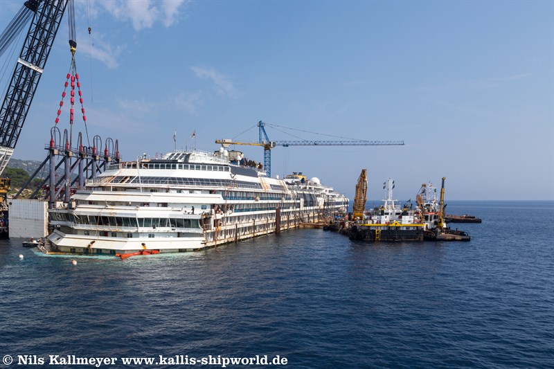 Costa Concordia vor Giglio 14.06.2014