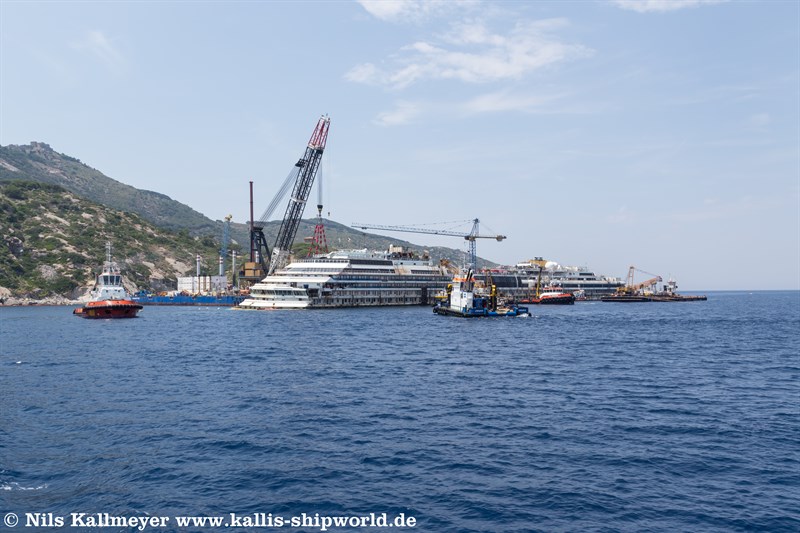 Costa Concordia vor Giglio 14.06.2014