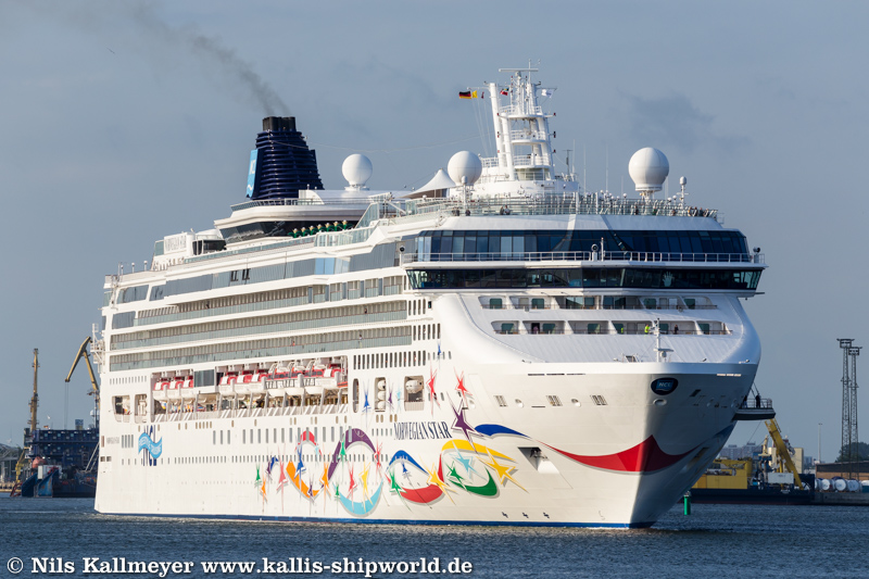 Norwegian Star (IMO 9195157)_2